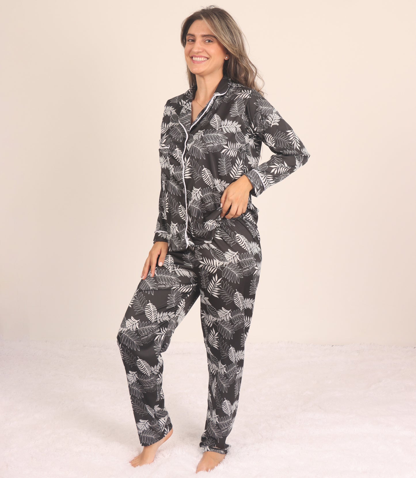 Pijama seda para mujer de botón