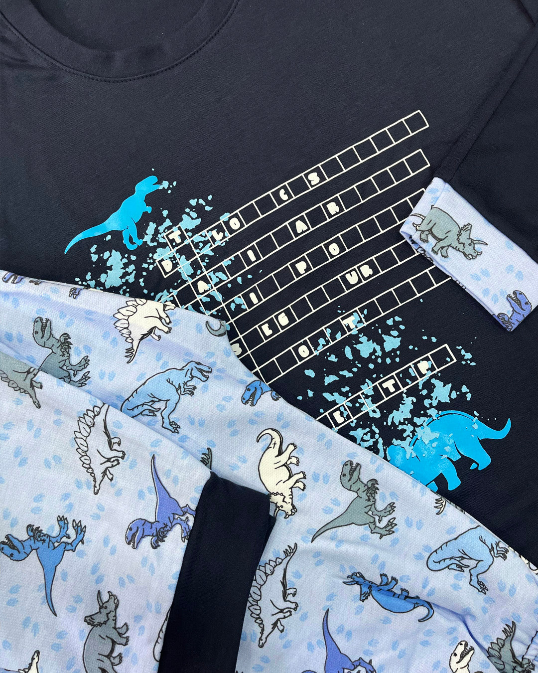 Pijama de dinosaurios para niño
