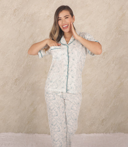 Pijama para mujer con botón