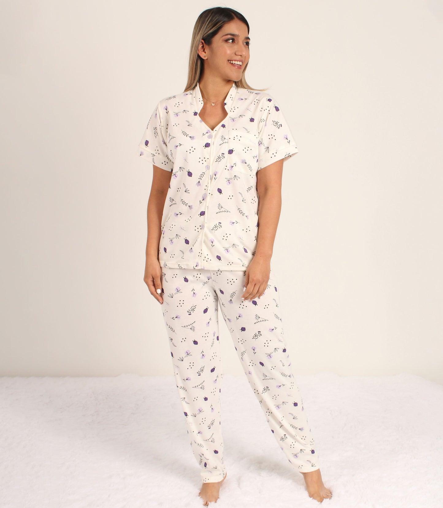 Pijama para mujer con botón